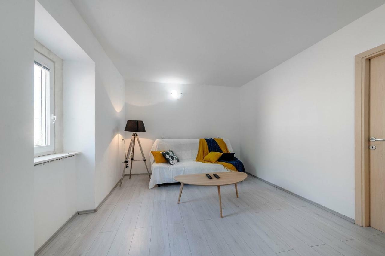 Tribalj Apartments Nada מראה חיצוני תמונה