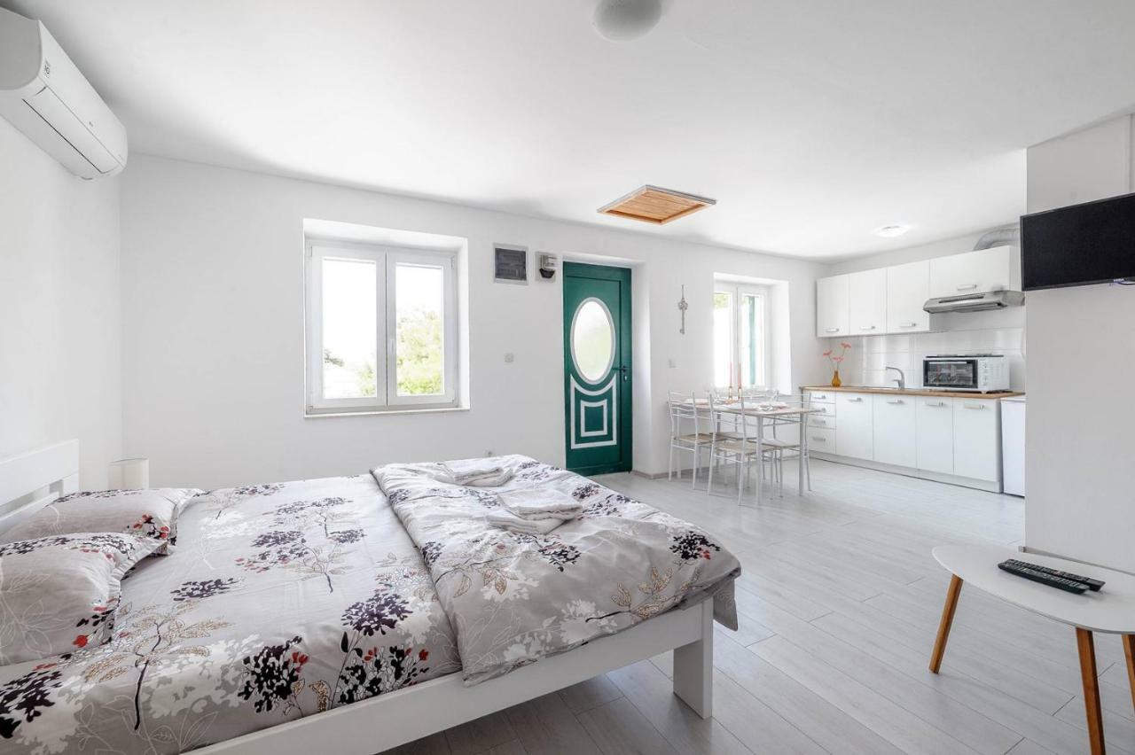 Tribalj Apartments Nada מראה חיצוני תמונה