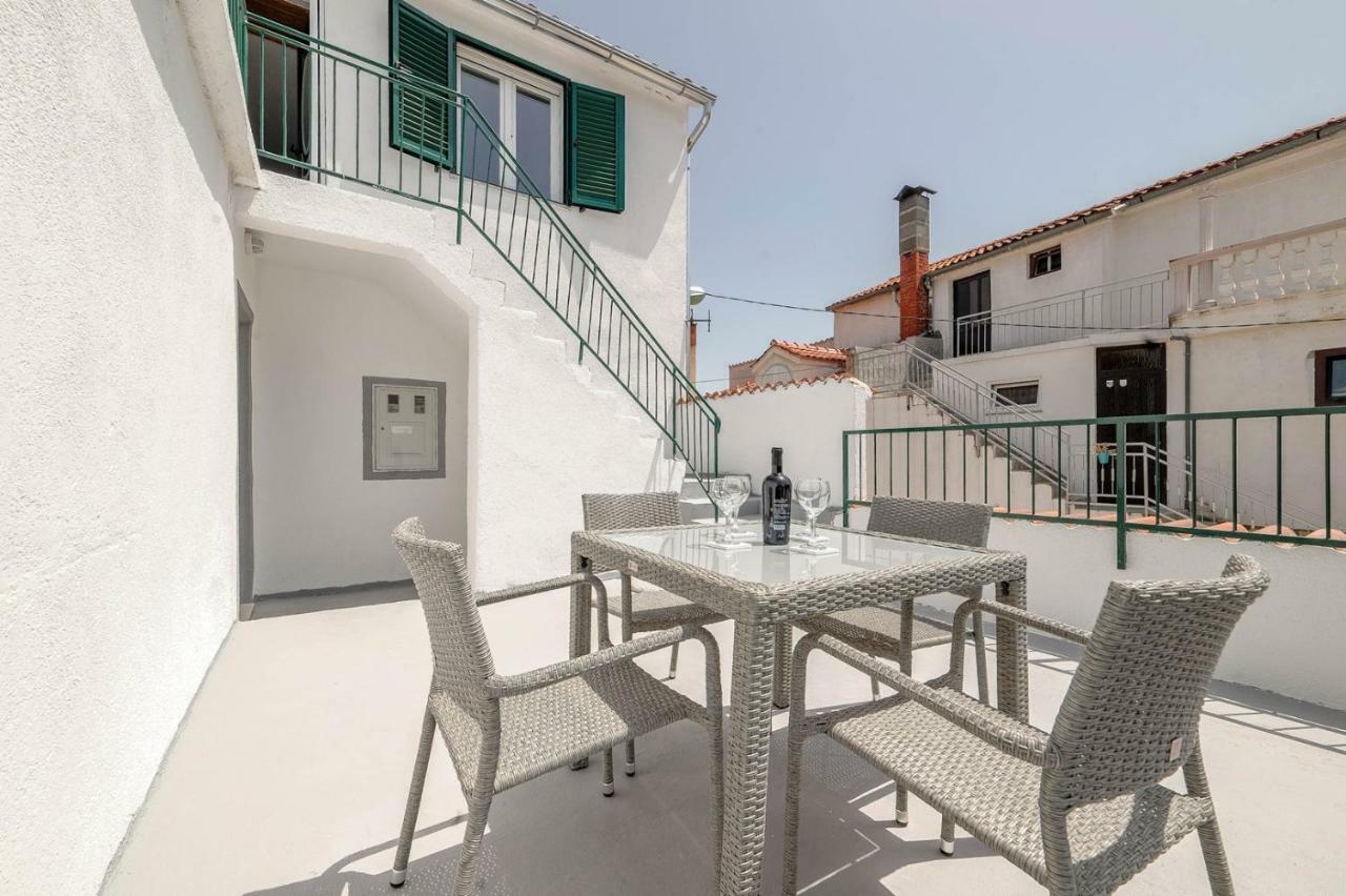 Tribalj Apartments Nada מראה חיצוני תמונה